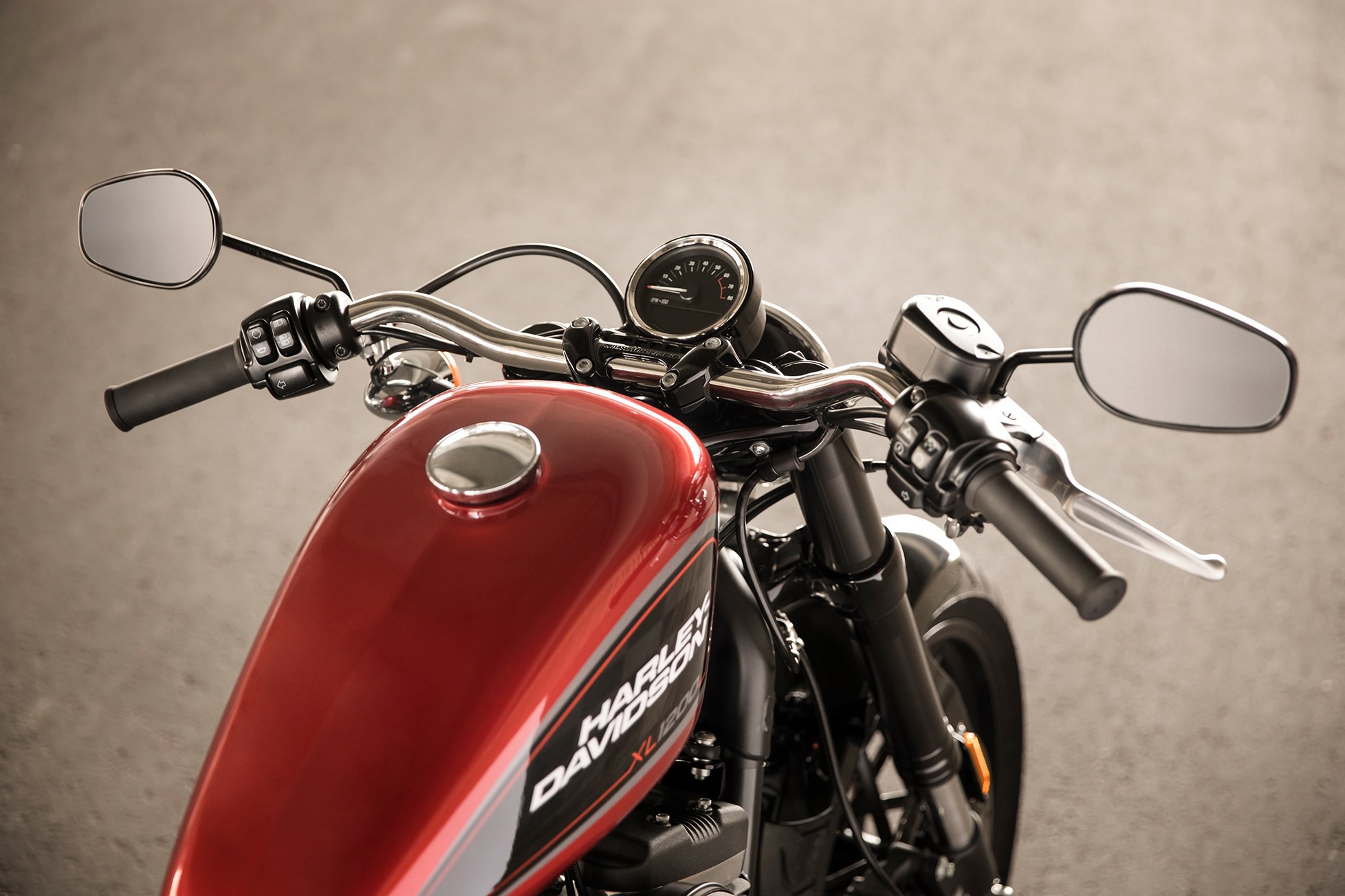 Harley-davidson roadster